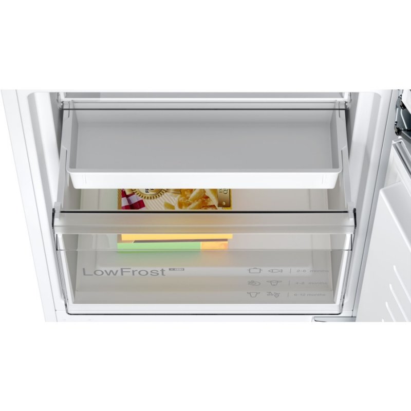MKK088LE6A Einbau-Kühlschrank mit Gefrierfach bestehend aus KIL22AFE0 +  KSZGGM00 Butterdose weiß / E